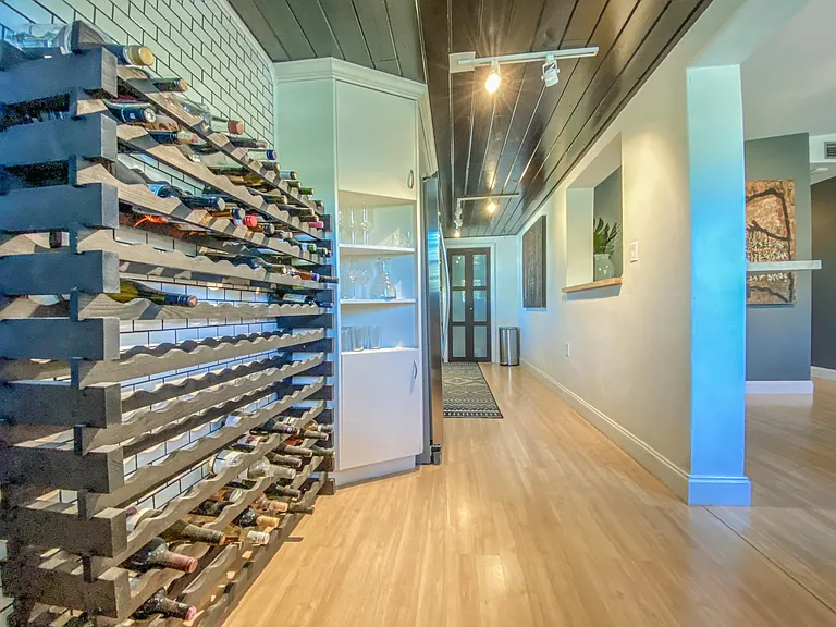 402 Coconut Dr — Photo 33
