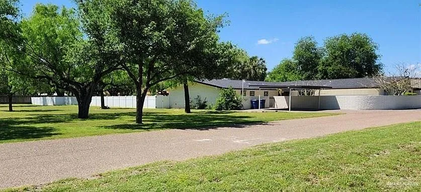 4 bed, 3.0 bath, 4634 sqft, $3,500 — Photo 1