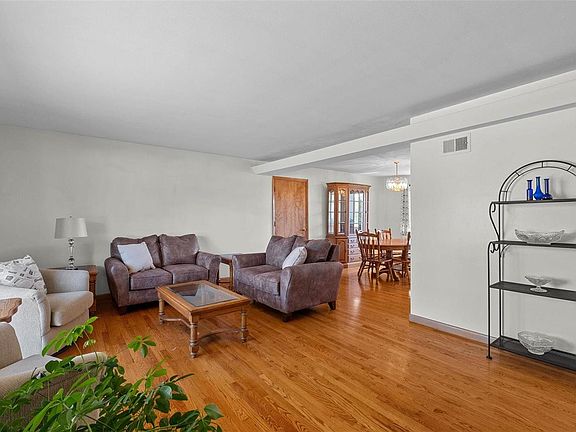 5th image of 9248 Lavant Dr