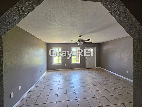 5th image of 310 S 10th Ave