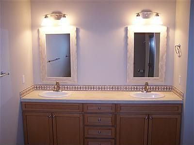 5th image of 8727 176th St NW
