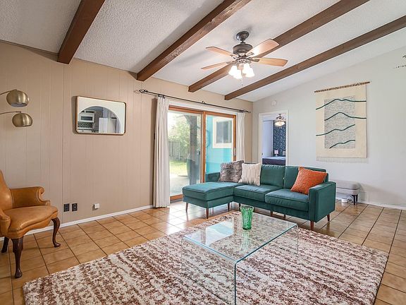 4th image of 5208 Meadow Creek Dr