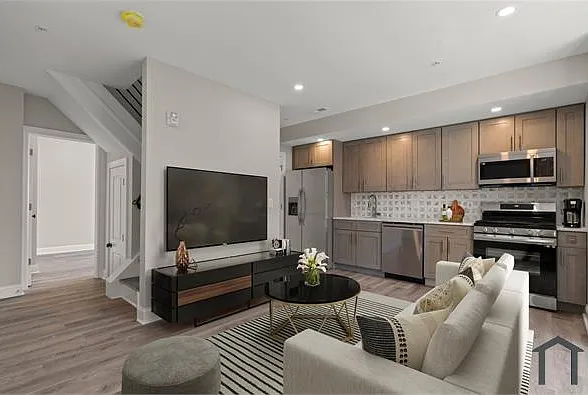 818 Diamond St #D — Photo 5