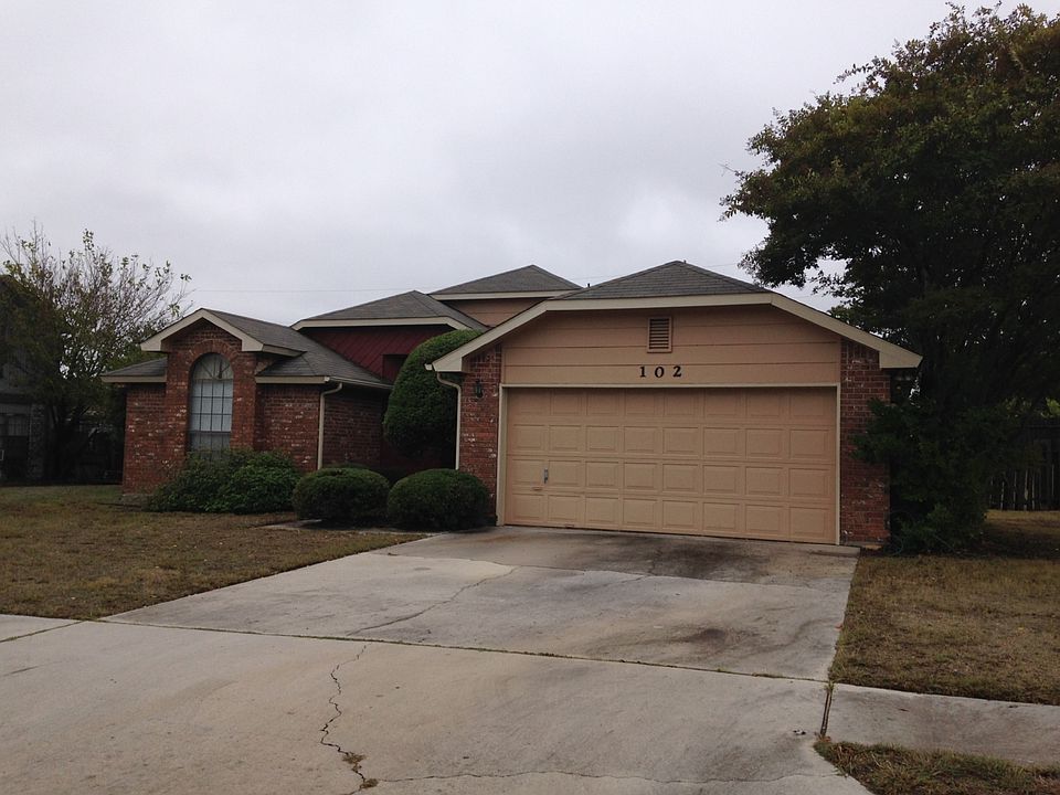 1st image of 102 Nelson Dr