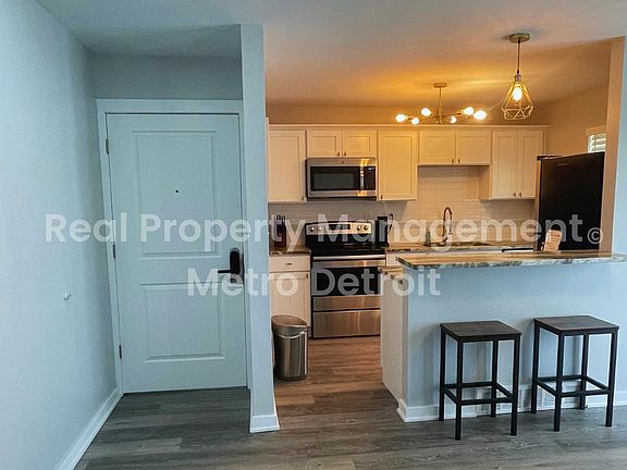 4th image of 22148 Dante St APT 211