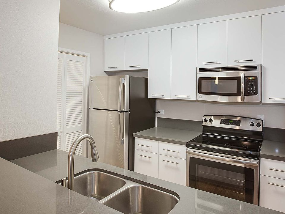 Renovated kitchens with premium finishes are available for upgrade. Ask the leasing team for more details.