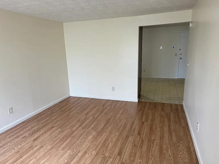 75 Log St #2B — Photo 10
