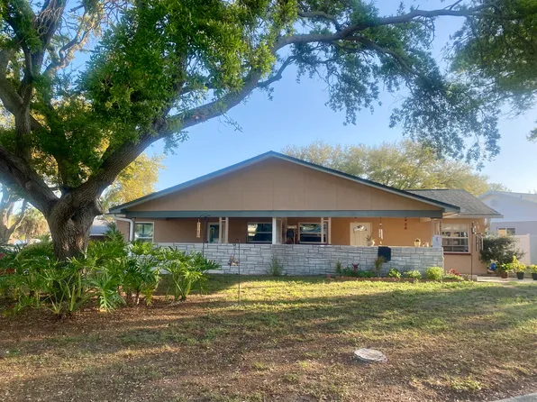3000 Saint John Dr, Clearwater, FL 33759