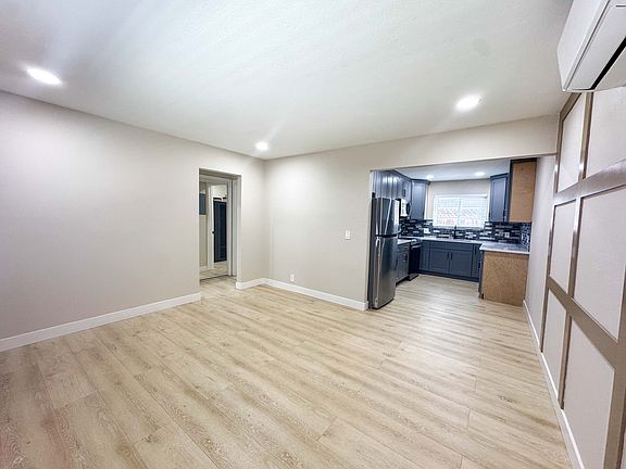 3rd image of 670 N 4th St APT 3