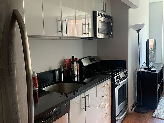 3rd image of 225 Schermerhorn St APT 7N