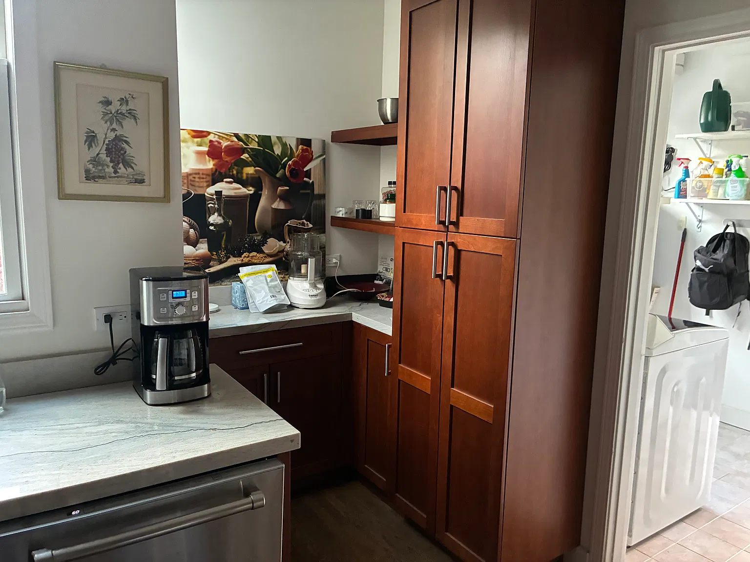3 bed, 1330 sqft, $9,995 — Photo 3