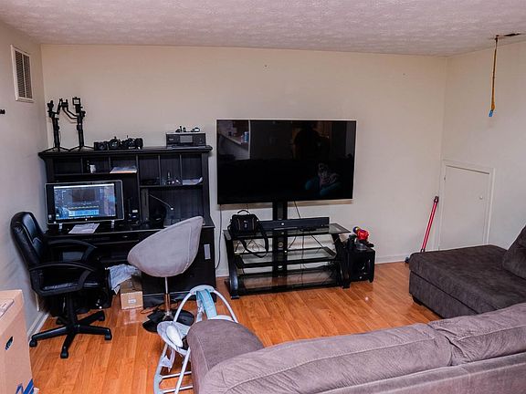 2nd image of 2459 Millwood Loop #34
