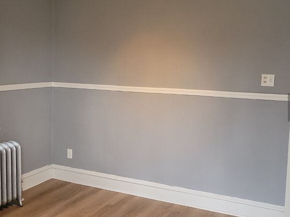 2nd image of 5241 Oxford Ave #2R