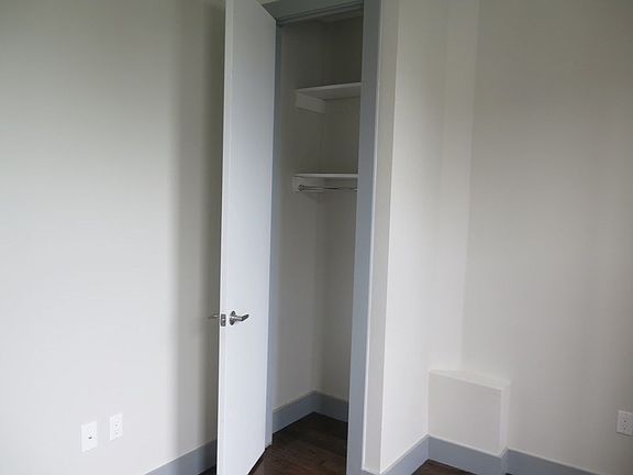 5th image of 261 Stanhope St #3F