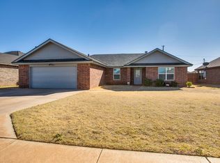805 12th St, Wolfforth, TX 79382