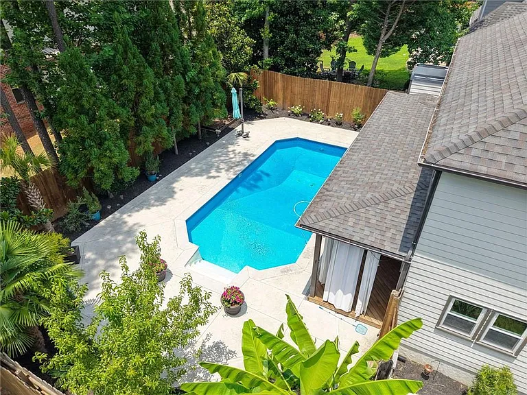 100 Cabots Cove Ct — Photo 66