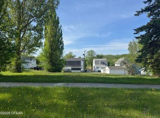 520 Summit Ave, Crookston, MN 56716