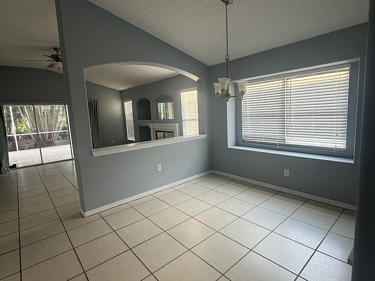 6357 Yellowtop Dr — Photo 11