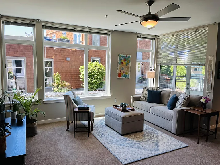 180 Harbor Square Loop NE #B116 — Photo 9