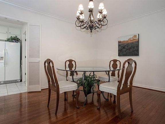4th image of 6948 Allen Place Dr