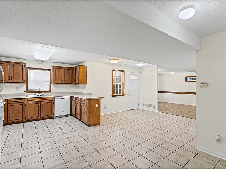 711 Kiowa St #B-1 — Photo 8