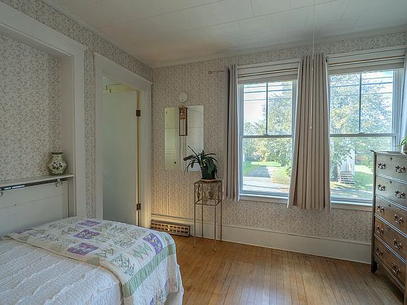 2nd image of 259 Grove St #1