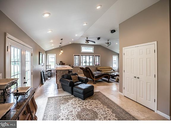 3rd image of 209 Weston Ave