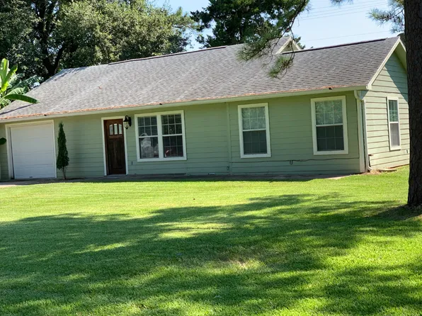 1106 Fay Rd, Kemah, TX 77565