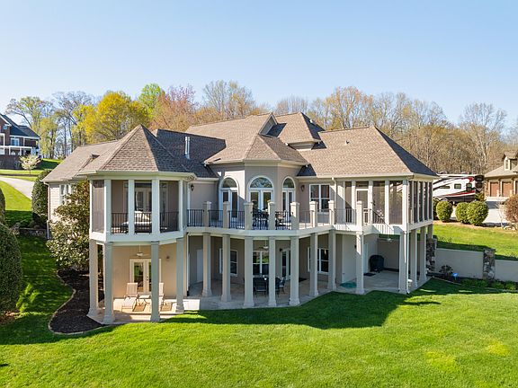 4th image of 2591 Heron Cove Ln
