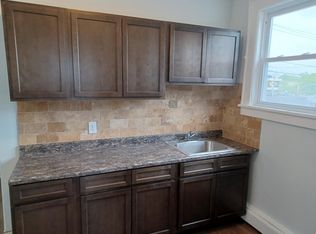 83 Broadway APT 4, Elmwood Park, NJ 07407