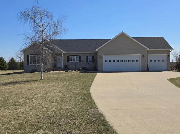 57407 NE 227th St, Austin, MN 55912