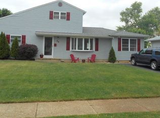 56 Koenig Ln, Freehold, NJ 07728