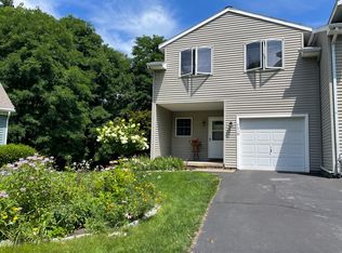 7318 Vic Ct, Schenectady, NY 12303