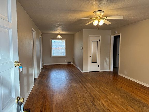 3rd image of 4904 N Woodward Ave