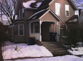 922 Fremont Ave NW, Grand Rapids, MI 49504