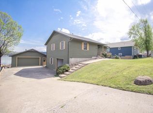 8076 N Lakeshore Dr, Rogers, AR 72756