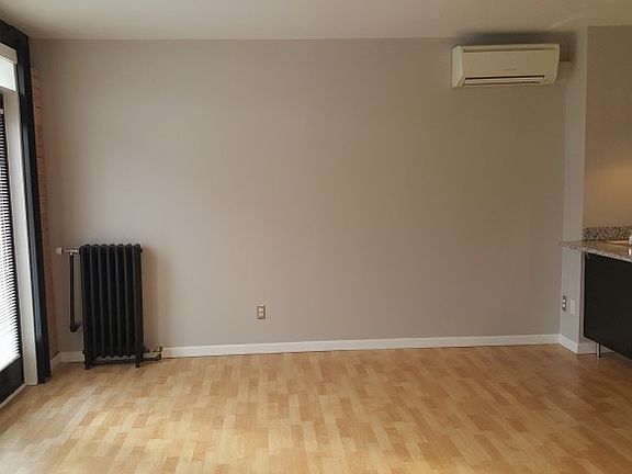 4th image of 310 W 6th St APT 408