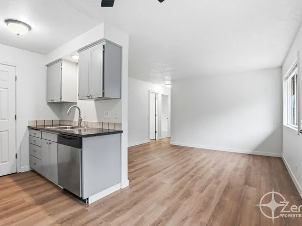 1222 NW Couch St, Camas, WA 98607