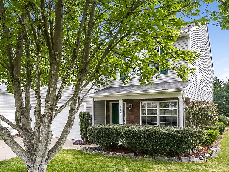 716 Overlook Rd — Photo 5