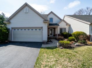 18 Camden Cir, Delmar, NY 12054