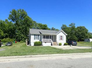 461 Orange Ln, Petersburg, VA 23803