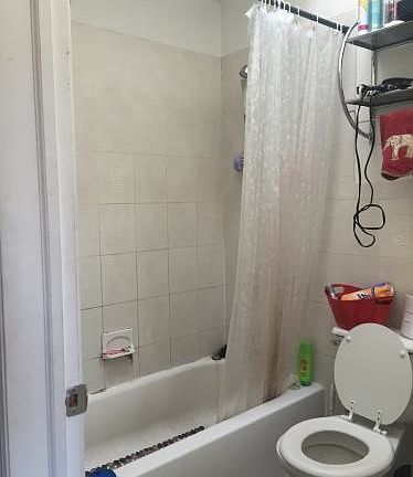 5th image of 222 Montrose Ave APT 2F