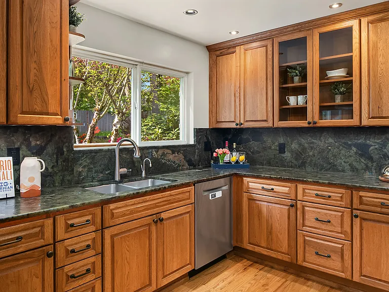 14335 109th Ave NE — Photo 9