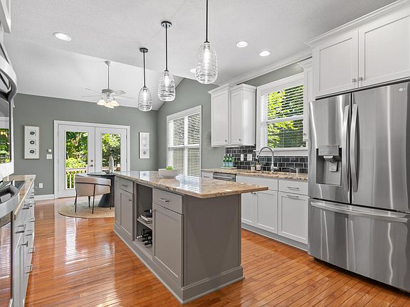 2nd image of 7757 Lydia Dr
