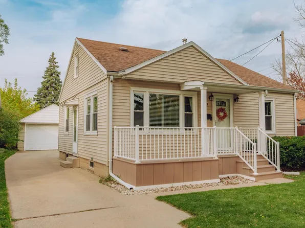 2517 South 94th STREET, West Allis, WI 53227