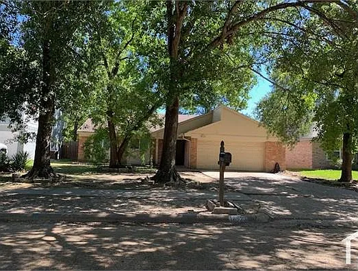 3 bed, 1720 sqft, $2,350 — Photo 1