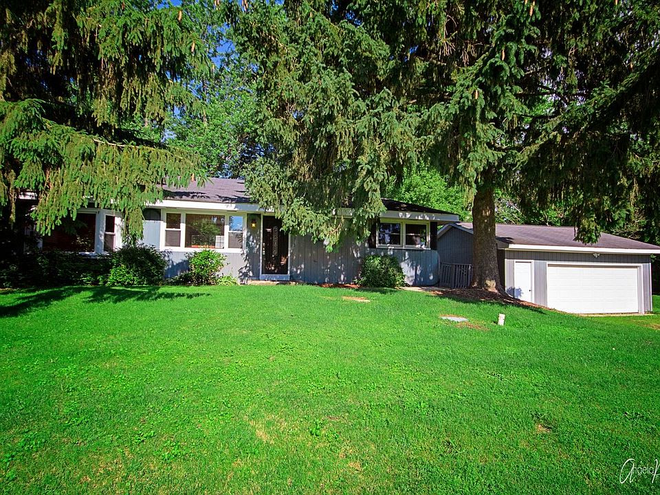 1st image of 36936 N Lawrence Dr