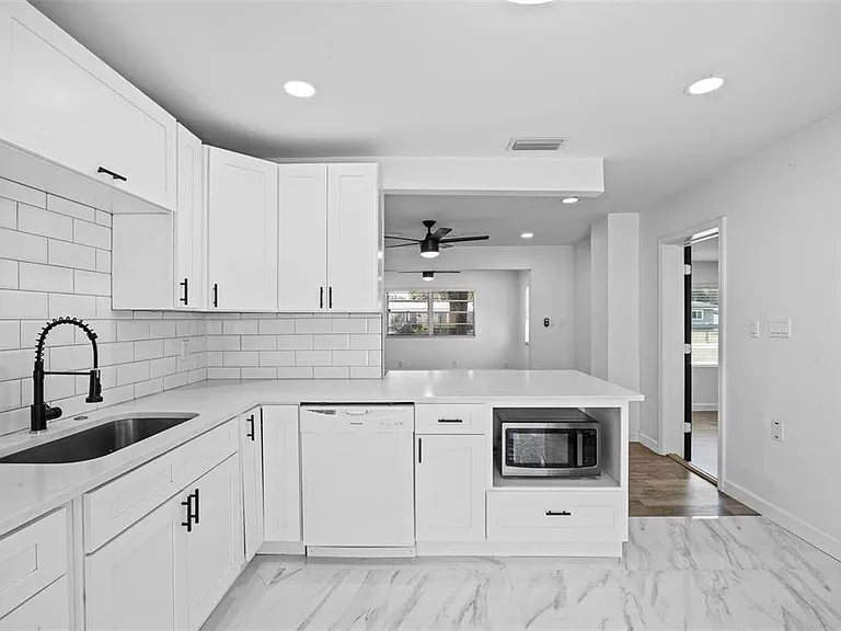 4427 W Oklahoma Ave — Photo 12