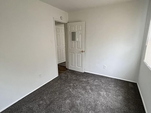 5th image of 11220 Saint Clement Ln