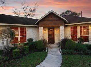 803 Fm 646 Rd N, Dickinson, TX 77539